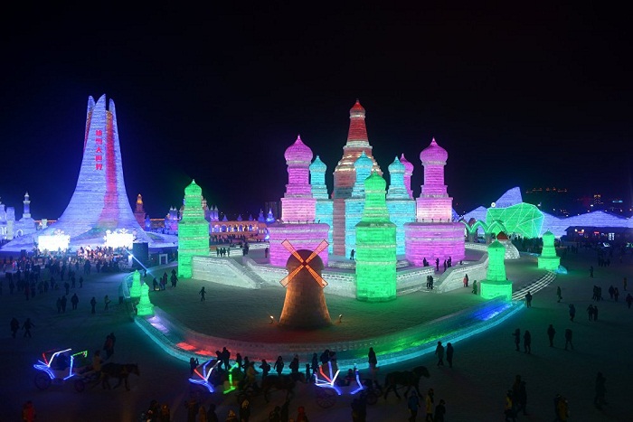 Ice and Snow Sculpture Festival in China - PHOTOS